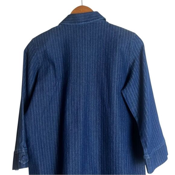 Alia striped denim button down shirt. Size 8 - Picture 7 of 7